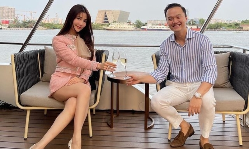 Diễm My 9x được bạn trai cầu hôn bằng khinh khí cầu Diễm My 9x được bạn trai cầu hôn bằng khinh khí cầu