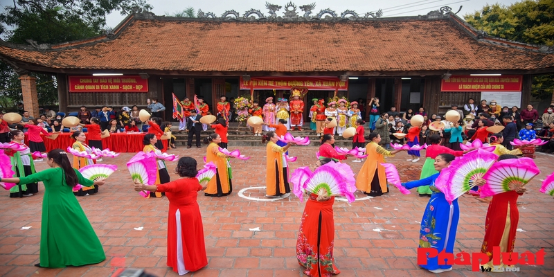 Cũng như là dịp để người dân được tụ họp Cũng như là dịp để người dân được tụ họp