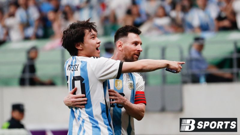 So sánh người theo dõi trên MXH để xem Messi và Ronaldo ai nhiều fan hơn So sánh người theo dõi trên MXH để xem Messi và Ronaldo ai nhiều fan hơn